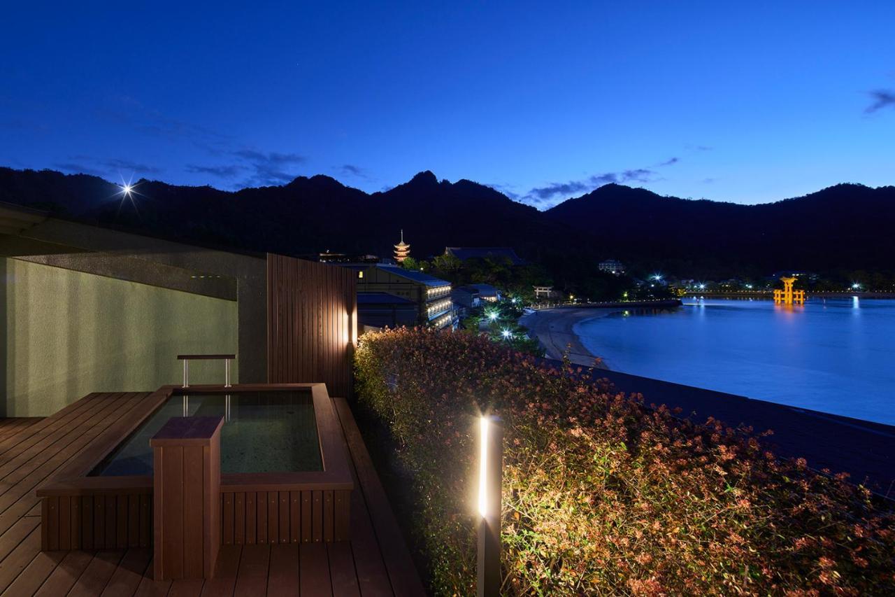 Itsukushima Iroha Hotel Hatsukaichi Exterior photo