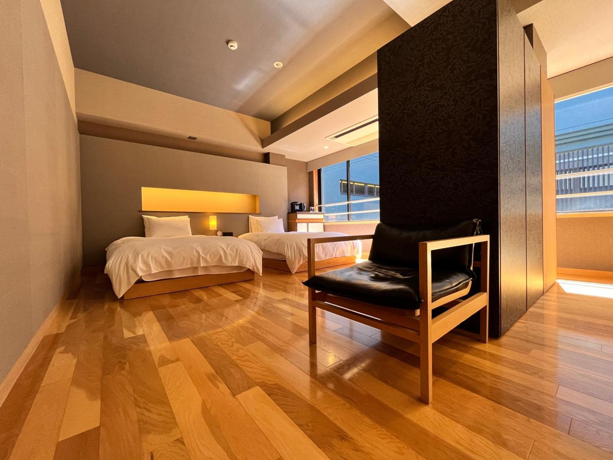 Itsukushima Iroha Hotel Hatsukaichi Exterior photo