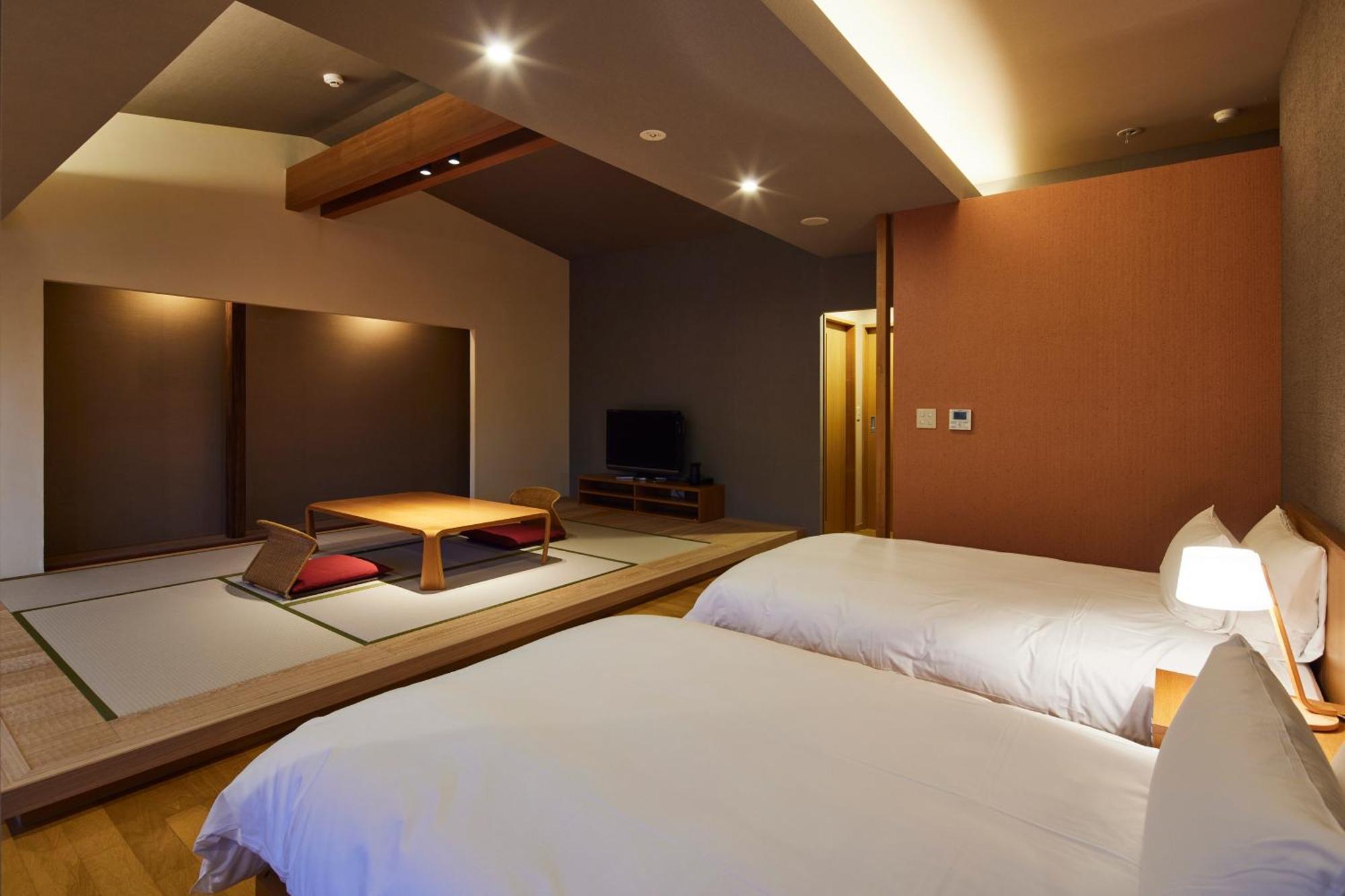 Itsukushima Iroha Hotel Hatsukaichi Exterior photo