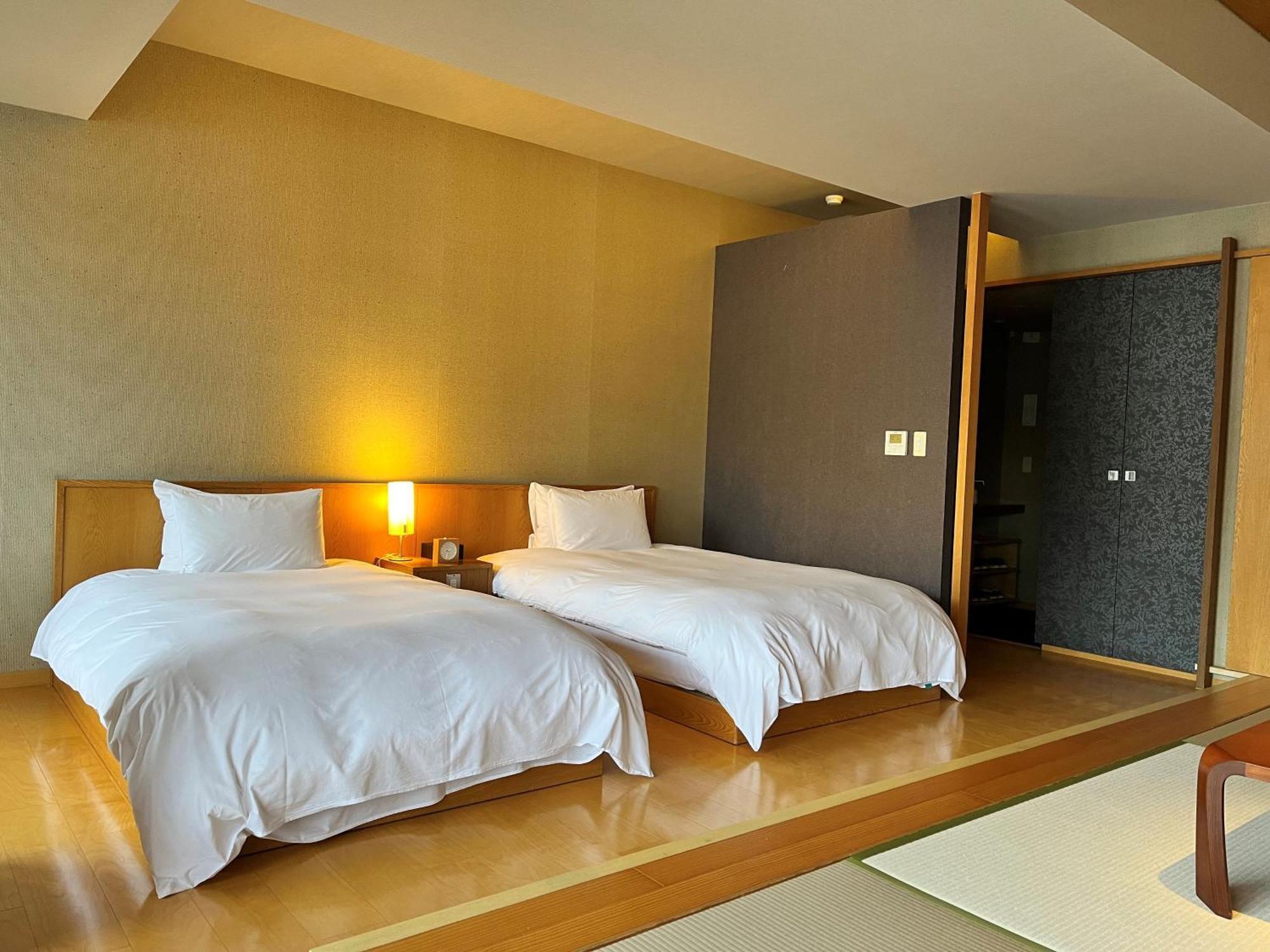 Itsukushima Iroha Hotel Hatsukaichi Exterior photo