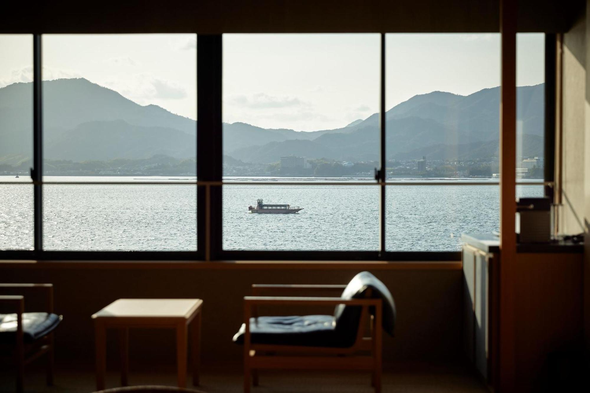 Itsukushima Iroha Hotel Hatsukaichi Exterior photo