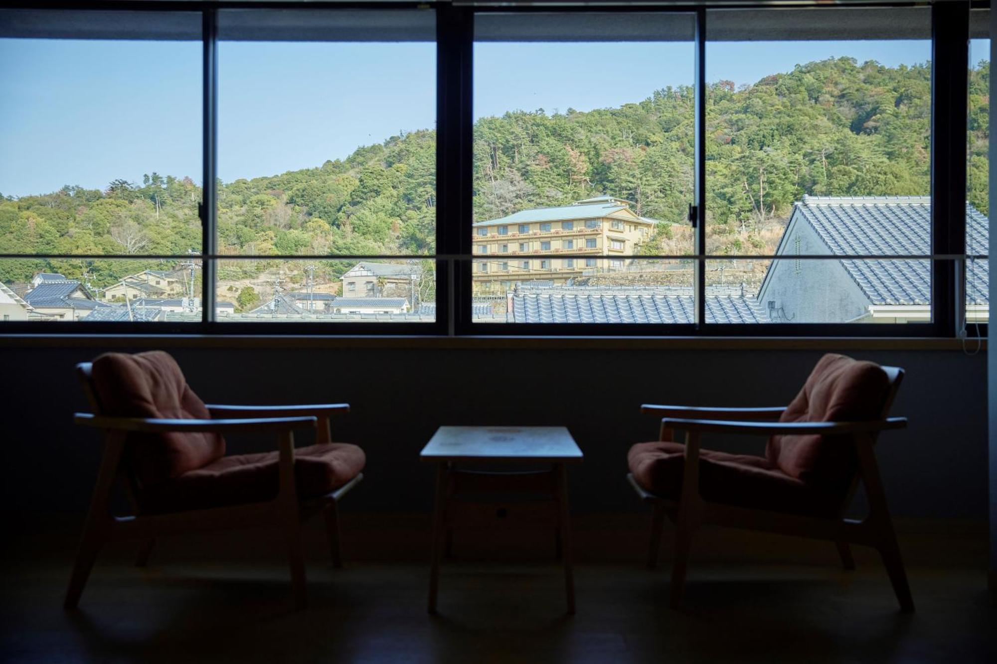 Itsukushima Iroha Hotel Hatsukaichi Exterior photo